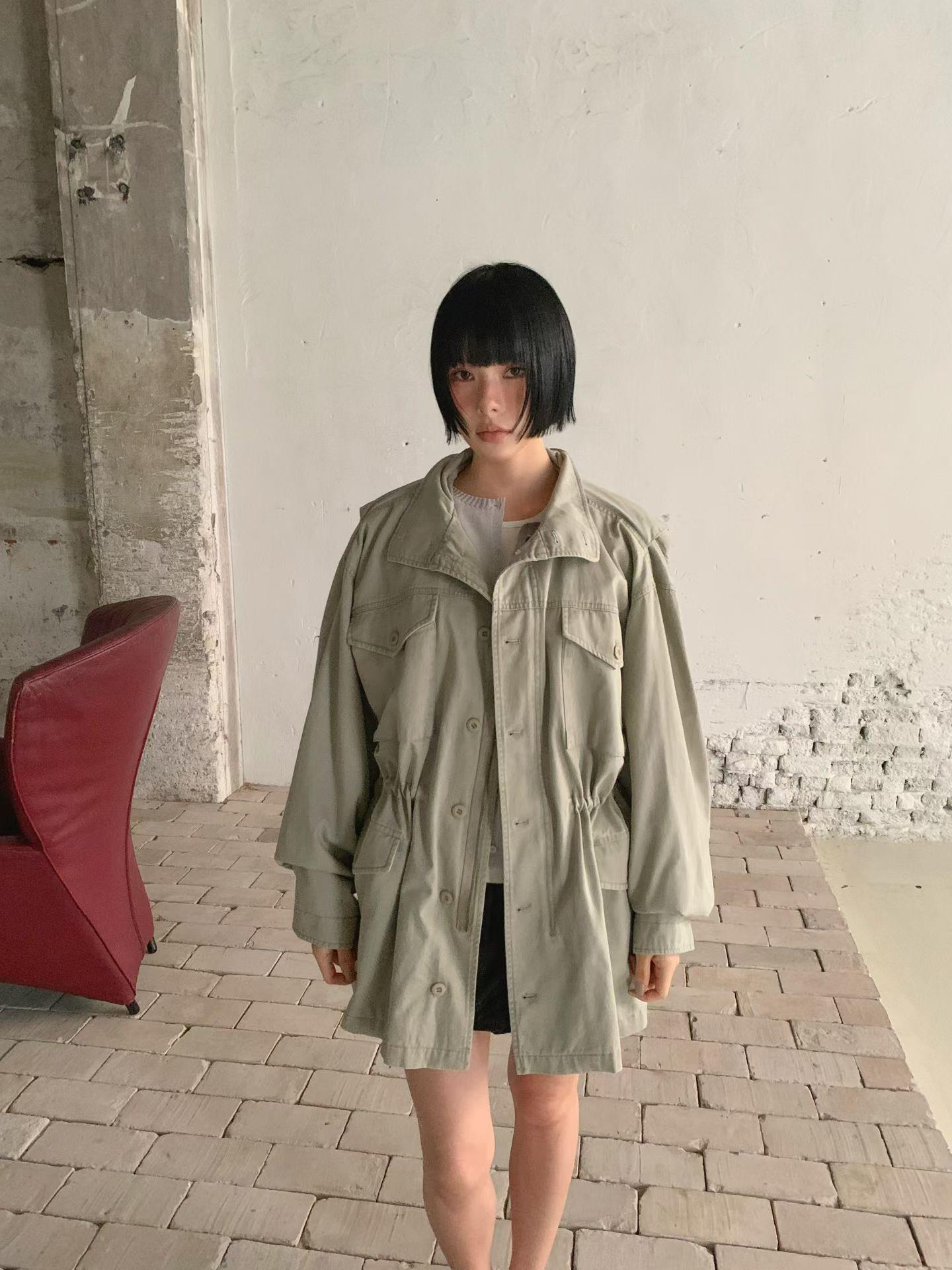 內抽繩霧面迷彩軍裝外套